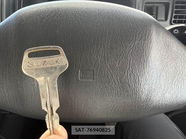 Suzuki CARRY TRUCK 2005-03 8034767-6
