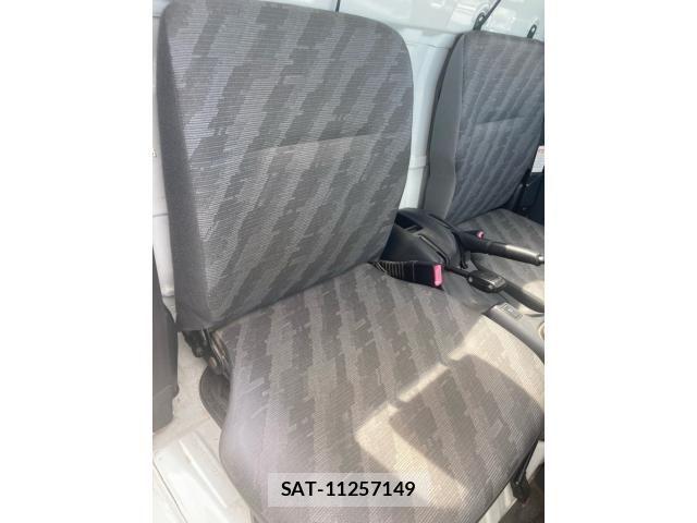 Suzuki CARRY TRUCK 2010-07 8034760-11