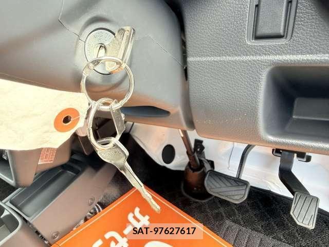 Suzuki CARRY TRUCK 2022-08 8073197-27