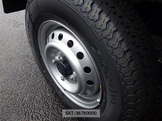 Suzuki CARRY TRUCK 2026-06 8073189-11