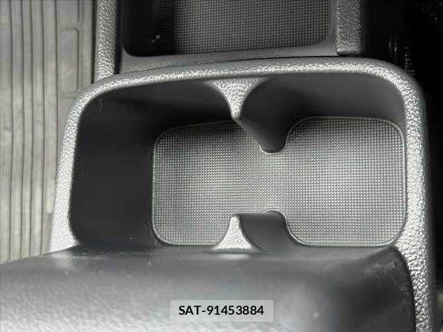 Suzuki CARRY TRUCK 2015-03 8073200-21
