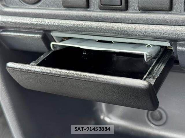 Suzuki CARRY TRUCK 2015-03 8073200-23