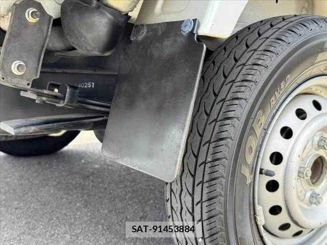 Suzuki CARRY TRUCK 2015-03 8073200-26