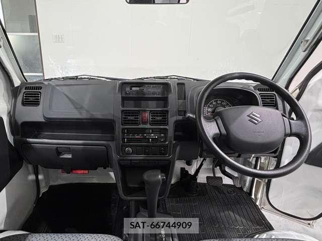 Suzuki CARRY TRUCK 2018-06 8073199-12