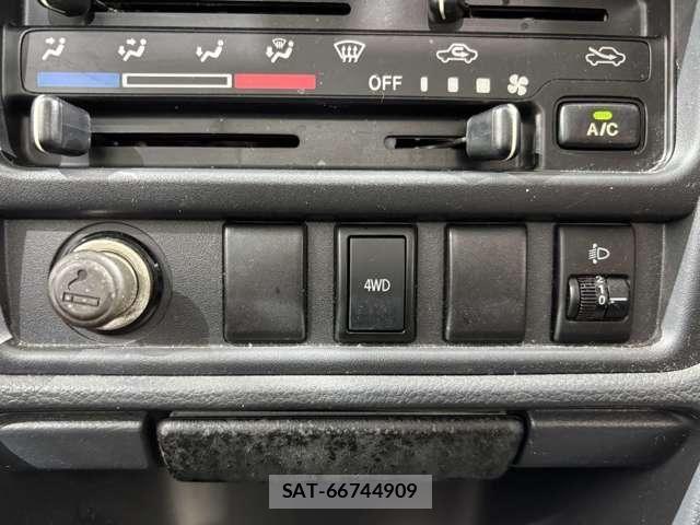 Suzuki CARRY TRUCK 2018-06 8073199-21