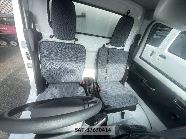 Suzuki CARRY TRUCK 2026-05 8098410-9