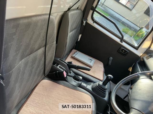 Suzuki CARRY TRUCK 2006-03 8098428-13
