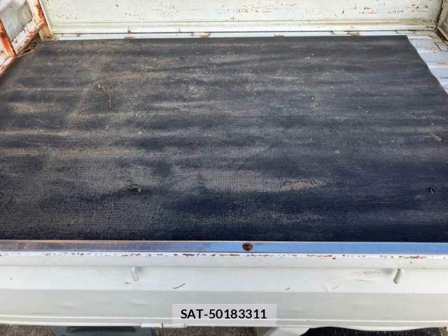 Suzuki CARRY TRUCK 2006-03 8098428-8