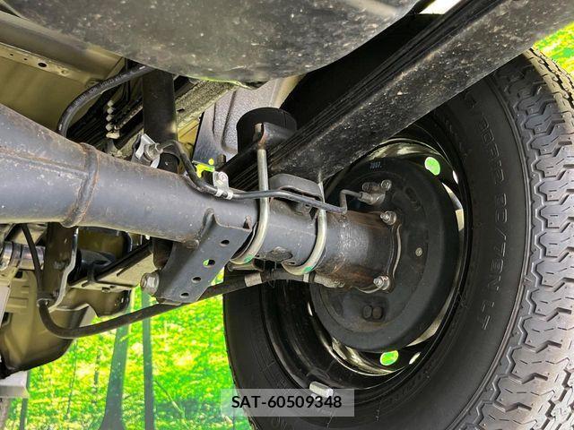Suzuki CARRY TRUCK 2023-04 8206764-18