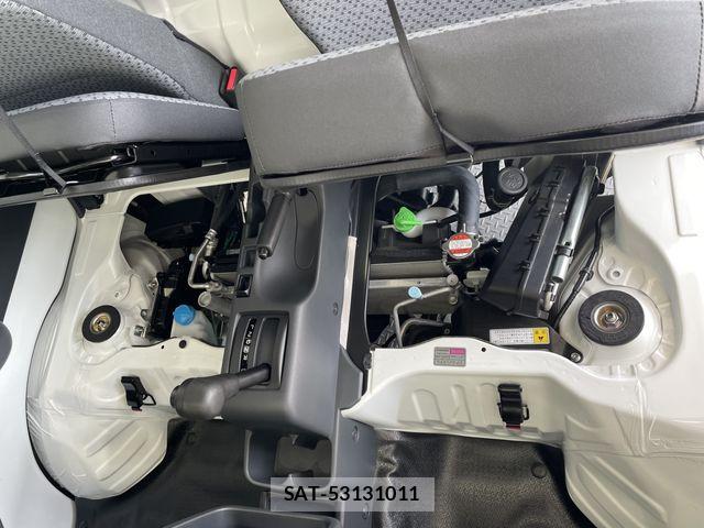Suzuki CARRY TRUCK 2026-05 8206763-28