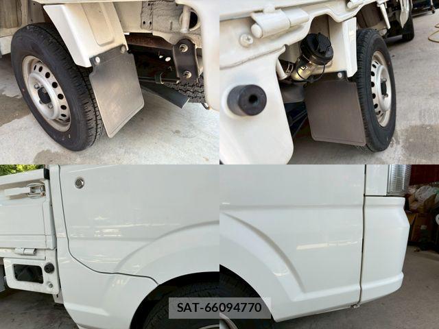 Suzuki CARRY TRUCK 2018-01 8206766-21