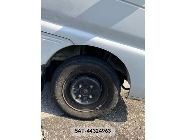 Suzuki CARRY TRUCK 1995-01 8229231-2