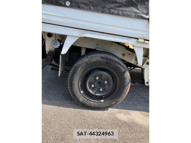Suzuki CARRY TRUCK 1995-01 8229231-3