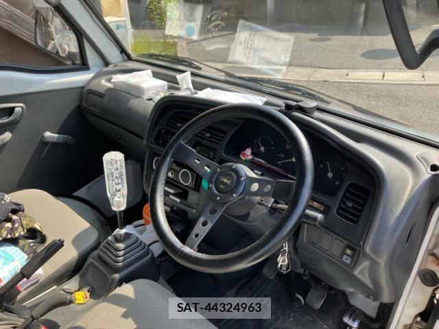 Suzuki CARRY TRUCK 1995-01 8229231-6