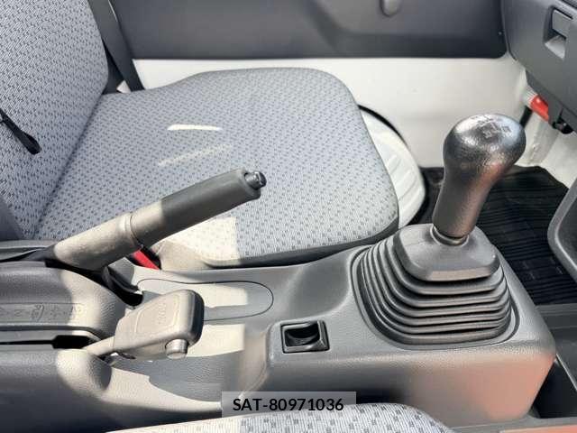 Suzuki CARRY TRUCK 2021-12 8244808-21