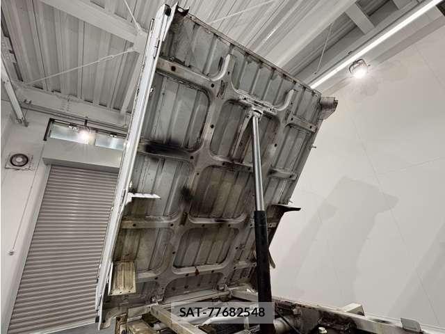 Suzuki CARRY TRUCK 2012-06 8244811-10