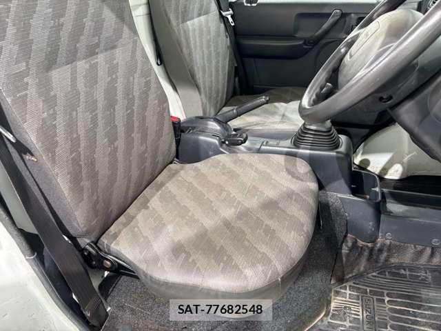 Suzuki CARRY TRUCK 2012-06 8244811-15