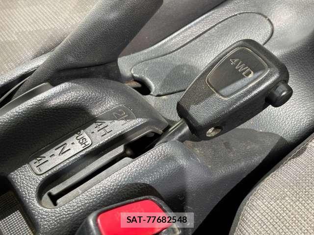 Suzuki CARRY TRUCK 2012-06 8244811-22