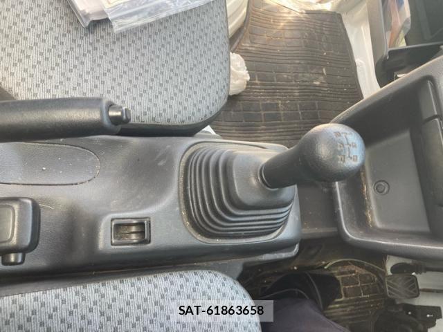 Suzuki CARRY TRUCK 2020-08 8313607-19
