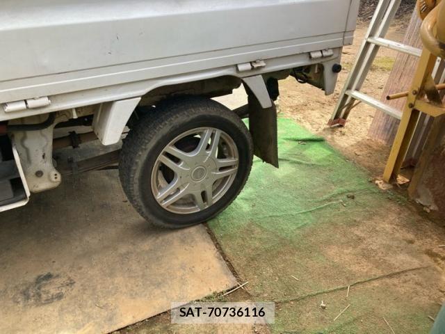 Suzuki CARRY TRUCK 2002-01 8335187-13