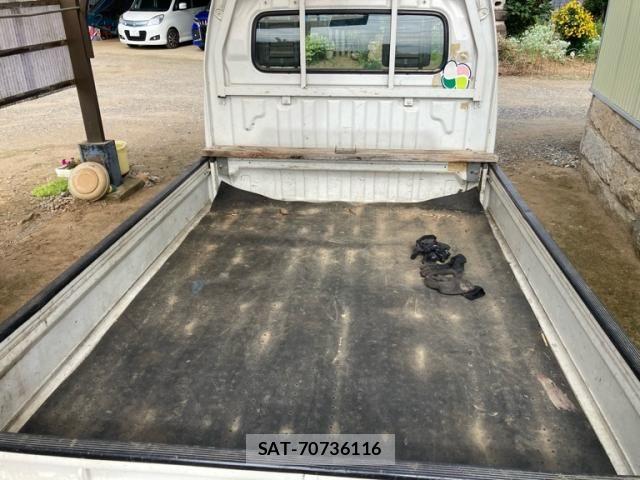 Suzuki CARRY TRUCK 2002-01 8335187-15