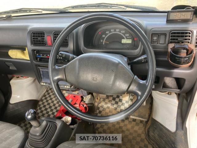 Suzuki CARRY TRUCK 2002-01 8335187-6