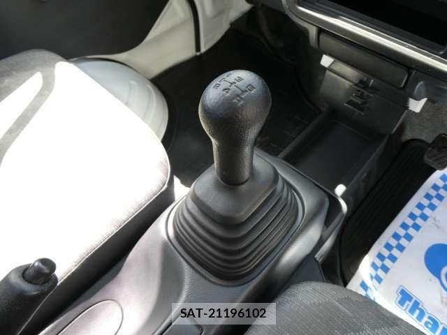 Suzuki CARRY TRUCK 2011-10 8354103-26