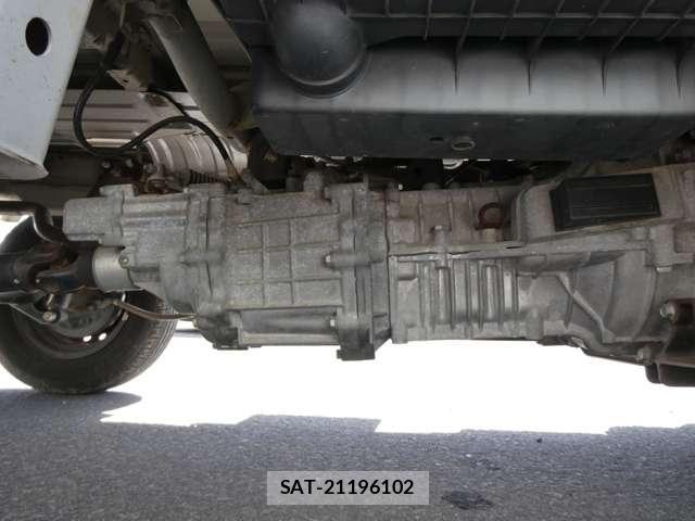 Suzuki CARRY TRUCK 2011-10 8354103-28