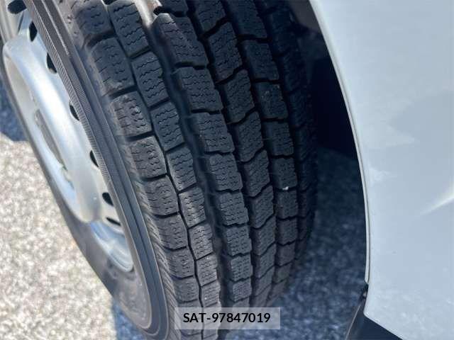 Suzuki CARRY TRUCK 2025-06 8365080-17