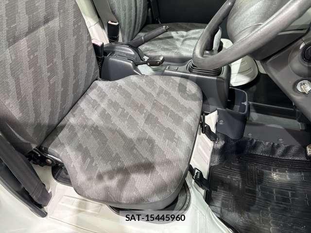 Suzuki CARRY TRUCK 2011-05 8371513-14
