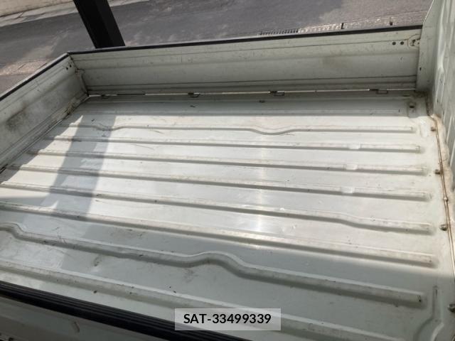 Suzuki CARRY TRUCK 2001-01 8411576-9