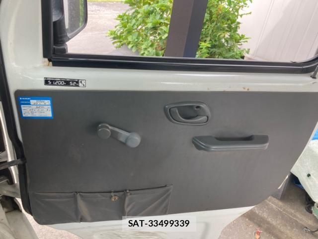 Suzuki CARRY TRUCK 2001-01 8411576-18