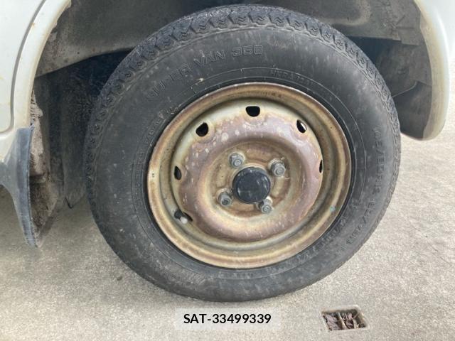 Suzuki CARRY TRUCK 2001-01 8411576-5