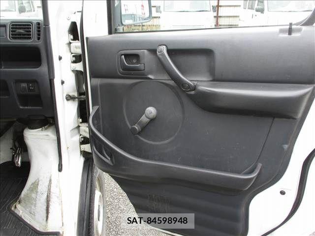 Suzuki CARRY TRUCK 2013-10 8411566-9
