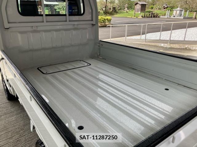 Suzuki CARRY TRUCK 2014-10 8524008-17
