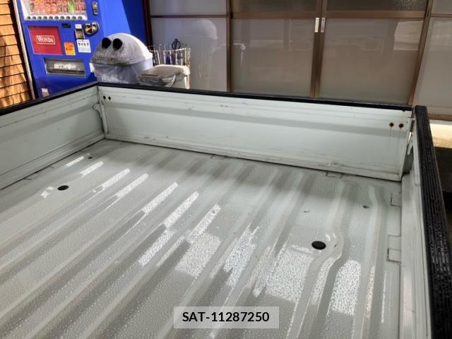 Suzuki CARRY TRUCK 2014-10 8524008-19