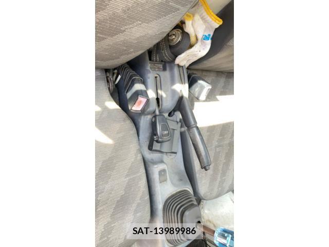Suzuki CARRY TRUCK 2004-07 8561380-19