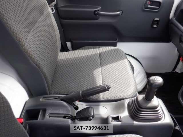 Suzuki CARRY TRUCK 2019-07 8561377-13