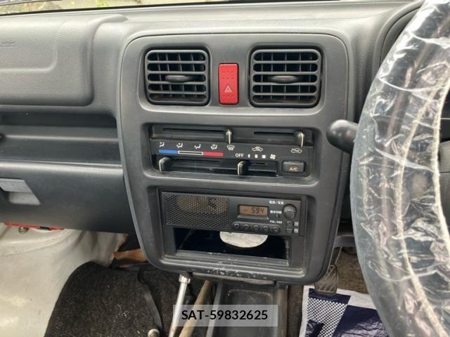 Suzuki CARRY TRUCK 2009-10 8561378-12