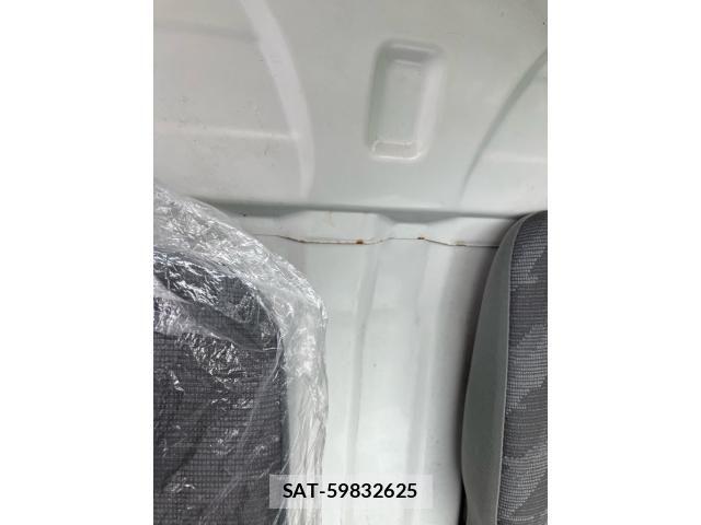 Suzuki CARRY TRUCK 2009-10 8561378-15