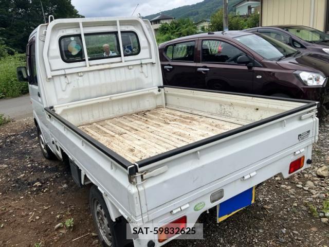 Suzuki CARRY TRUCK 2009-10 8561378-3