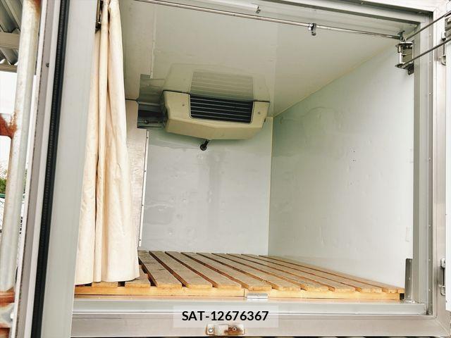 Suzuki CARRY TRUCK 2019-09 8626114-15