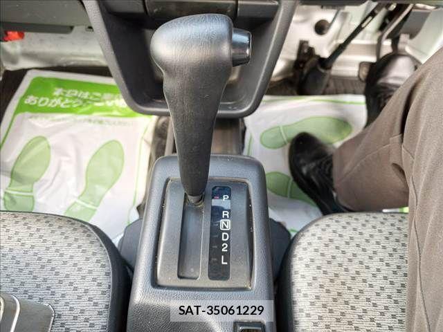 Suzuki CARRY TRUCK 2019-05 8626113-10