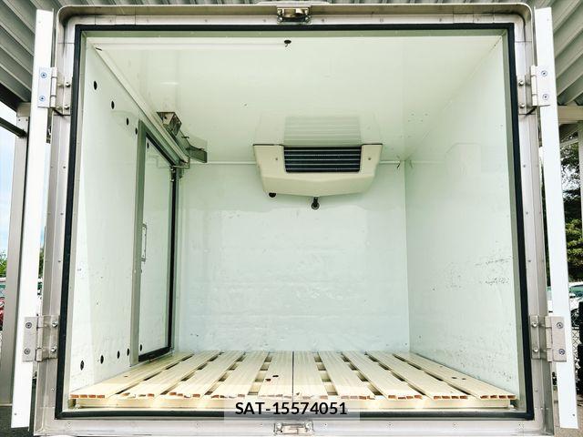 Suzuki CARRY TRUCK 2018-06 8658363-13