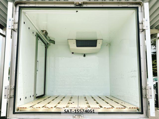 Suzuki CARRY TRUCK 2018-06 8658363-3