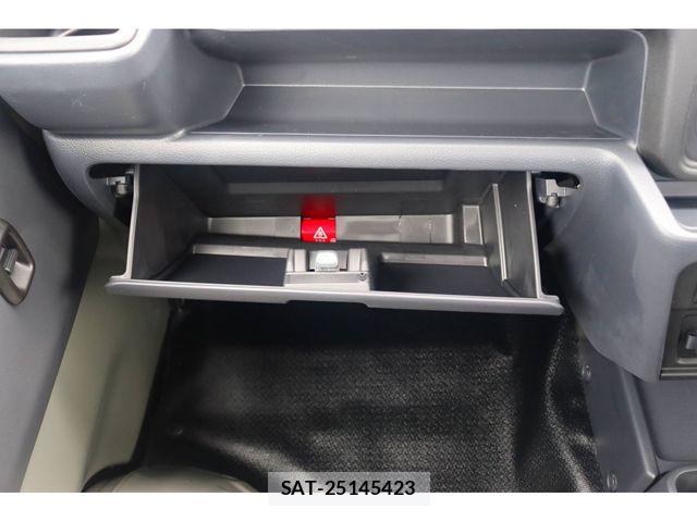 Suzuki CARRY TRUCK 2026-02 8665916-17
