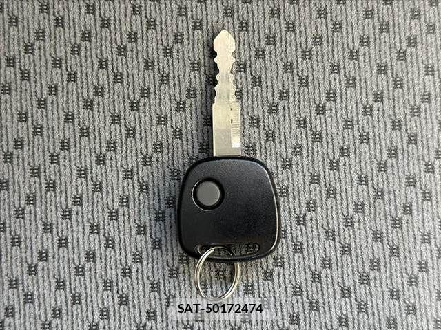 Suzuki CARRY TRUCK 2017-01 8658369-24