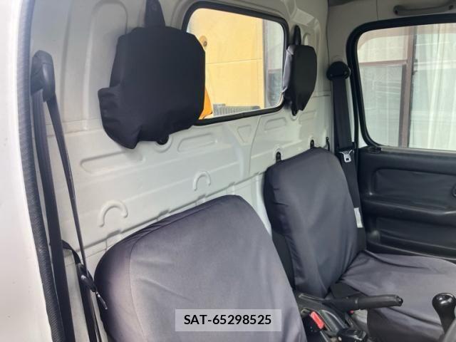 Suzuki CARRY TRUCK 2002-03 8685283-15