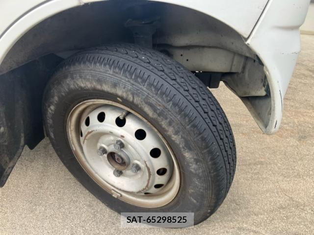 Suzuki CARRY TRUCK 2002-03 8685283-4