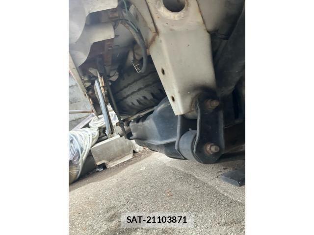 Suzuki CARRY TRUCK 1996-01 8741094-10